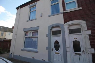 Henthorne Choice - Large Property - Close to Town Centre