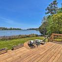 Holiday home Luxe Waterfront Home Kayak, Canoe, Grill and More!