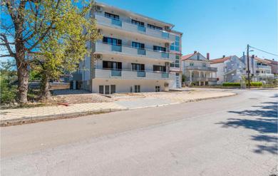 Apartments Nice apartment in Biograd na Moru with WiFi