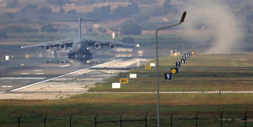 Аэропорт Авиабаза Инджирлик (UAB), Sarıçam, Турция