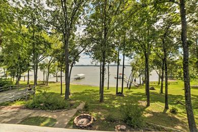 Holiday home Family Getaway on Kentucky Lake with Fire Pit!
