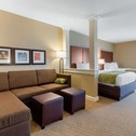 Отель Comfort Inn & Suites at CrossPlex Village
