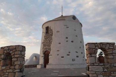Дом отдыха Stunning traditional Windmill Paros island Greece