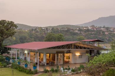 Вилла SaffronStays Doon Valley View, Dehradun - with in-house cook, lawn, bonfire and barbeque