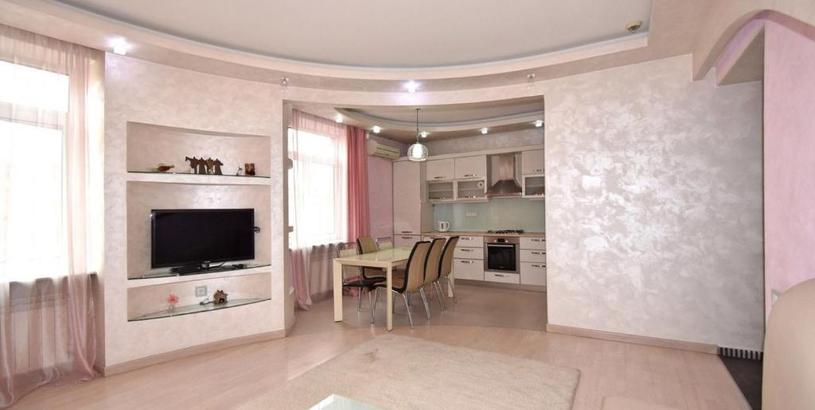 Apartments Caskade- Tamanyan Street, 2 bedrooms Beautiful, Renovated apartment KS343