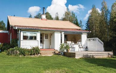 Holiday home Beautiful home in stra mtevik with 3 Bedrooms, Sauna and WiFi