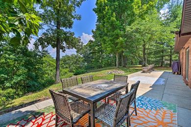 Holiday home Idyllic Bronston Retreat with Fire Pit and View!