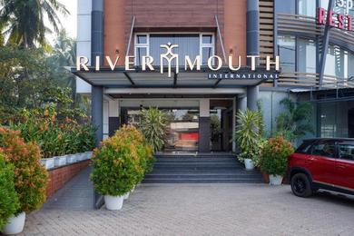 Hotel Nexstay River Mouth International