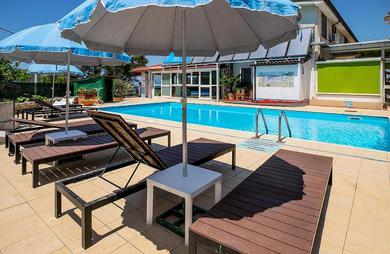 Holiday home Marettima Holiday Home Sleeps 6 with Pool and Air Con