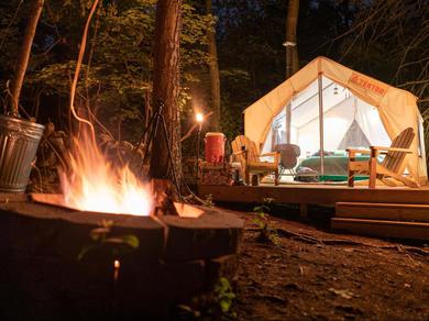 Luxury tent Tentrr Signature Site - Downing Wood