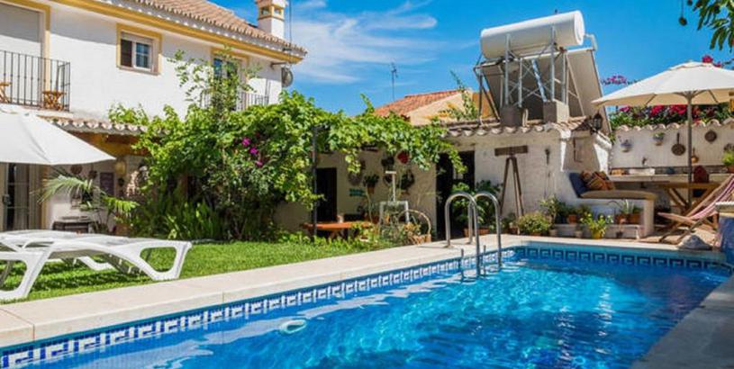 Guest house At Home in Malaga Stay & Solo Travellers
