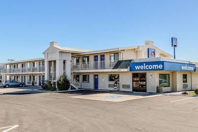 Hotel Motel 6-Richland, WA