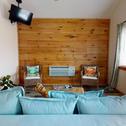 Дом отдыха PFC114B Cottage Located in Town, Shared Pool, Ample Parking, Close to Restaurants