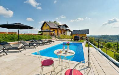 Holiday home Amazing Home In Cestica With Jacuzzi, Outdoor Swimming Pool And Sauna
