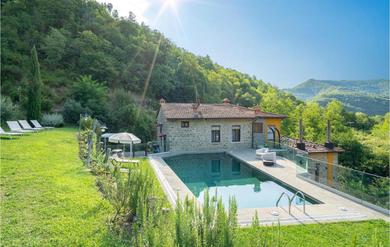 Holiday home Nice home in Castel Focognano with 1 Bedrooms, WiFi and Outdoor swimming pool