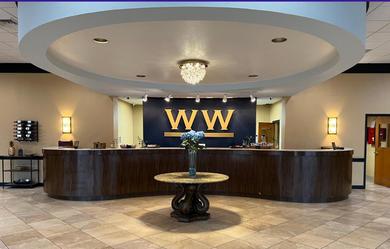 Отель Historic Whispering Woods Hotel & Conference Center