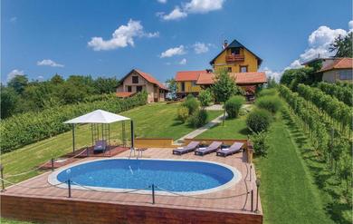 Holiday home Amazing Home In Varazdinske Toplice With 3 Bedrooms, Wifi And Outdoor Swimming Pool