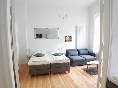 Apartments Apartment LANGEN - Cozy Family & Business Flair welcomes you - Rockchair Apartments