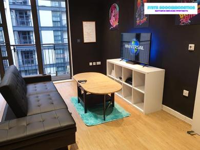 Apartments 80s RETRO 1 Bedroom Serviced Apartment Canary Wharf Perfect for Corporate Business Families & Leisure Guests