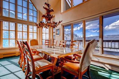 Apartments Scenic Penthouse Condo For 10, Ski In At Pines Lodge Condo