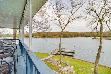 Holiday home Lakefront Arkansas Abode - Deck, Grill and Fire Pit!