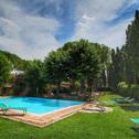 Отель Idyllic Countryside Apartment on Chianti hills with pool