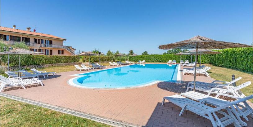 Апартаменты Stunning apartment in Castiglione del Lago with 2 Bedrooms, WiFi and Outdoor swimming pool