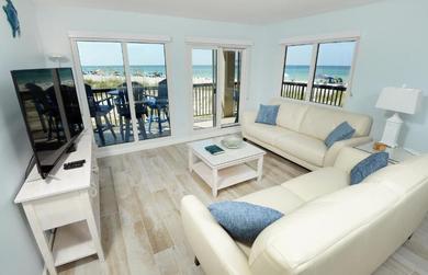 Aparthotel Gulf-front, ground-level wrap-around ocean-front condo at Pinnacle Port Resort