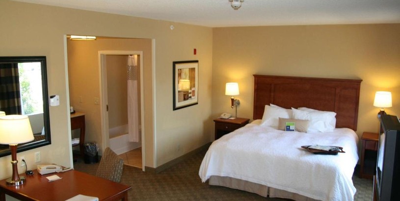 Отель Hampton Inn & Suites Paducah