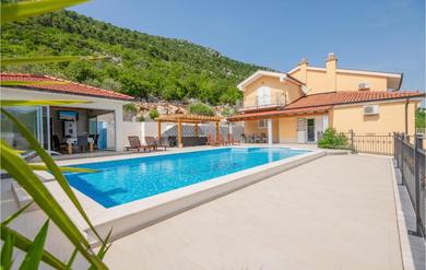 Дом отдыха Stunning Home In Vrgorac With 4 Bedrooms, Wifi And Outdoor Swimming Pool