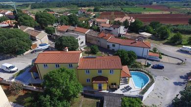 Villa Complex of 2 villas Mugeba III with 2 private pools for up to 16 persons in Porec near the Aquapark