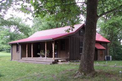 Лодж War Eagle Homestead Cabin