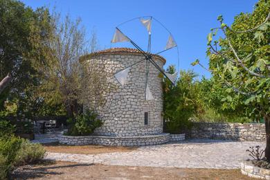 Дом отдыха Milos Traditional Windmill