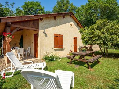 Holiday home Gîte Tursac, 2 pièces, 2 personnes - FR-1-616-131