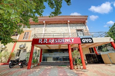 Hotel OYO Flagship 81373 Hotel Rr Residency