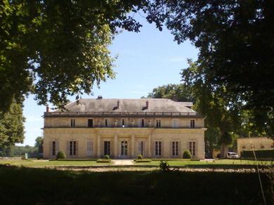 Guest house Le Château de BRESSEY & son Orangerie