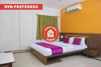 Hotel Capital O 9151 Sri Sai Comforts Jayanagar