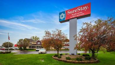 Отель SureStay Plus Hotel by Best Western Auburn