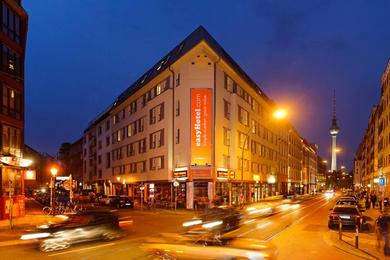 Отель easyHotel Berlin Hackescher Markt