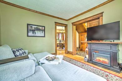 Holiday home Pet-Friendly Osseo Home with Fire Pit and Yard!