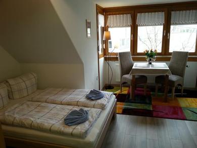Apartments Ferienwohnung "Elsnerstrasse"
