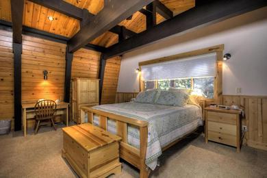 Pezzola Luxury Rental Cabin