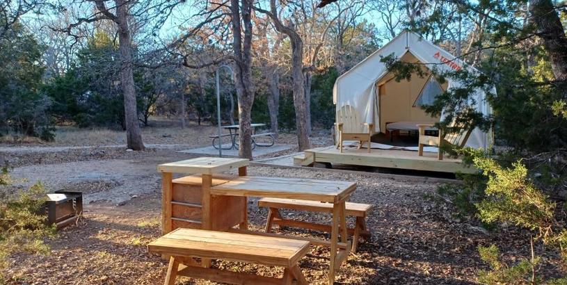 Luxury tent Tentrr State Park Site - Texas Guadalupe River State Park - Site D - Single Camp