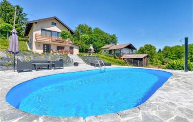 Holiday home Nice home in Dragoslavec with Outdoor swimming pool, WiFi and 2 Bedrooms