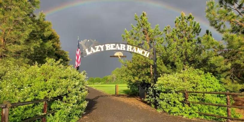 Отель Lazy Bear Ranch