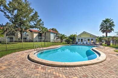 Holiday home Stylish Bayfront Townhome Less Than 10 Mi to Beach!