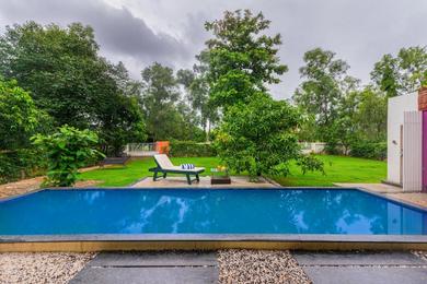 Hotel SaffronStays Amrapali - 5BD Farmstay with private pool in Nashik