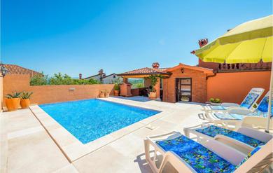 Holiday home Amazing home in Vizinada with Outdoor swimming pool and 3 Bedrooms
