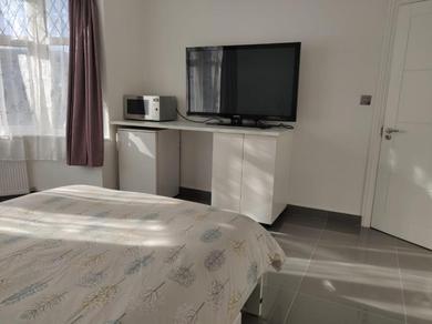 Guest house Stunning Double Room in Harrow Wembley - Khoob House