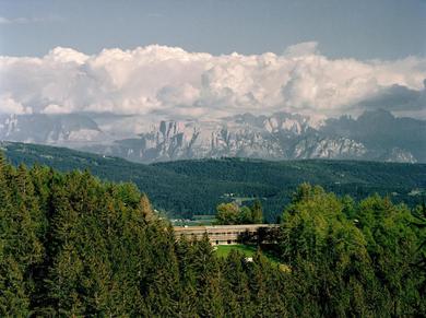 Отель Vigilius Mountain Resort